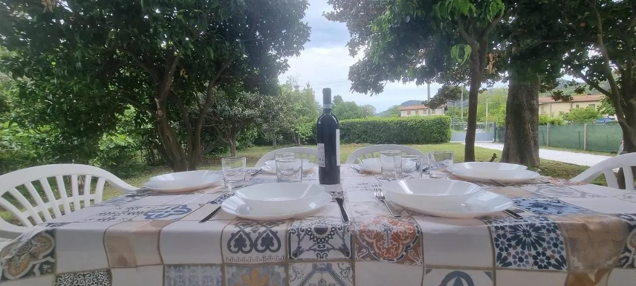 La Magnolia Villa Ameglia 0*,